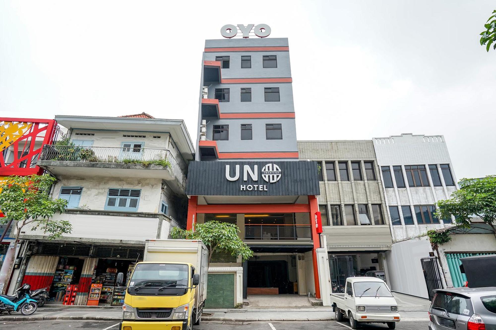 Hotel O Genteng Near Genteng Market Formerly Uno Hotel Surabaya Exterior foto